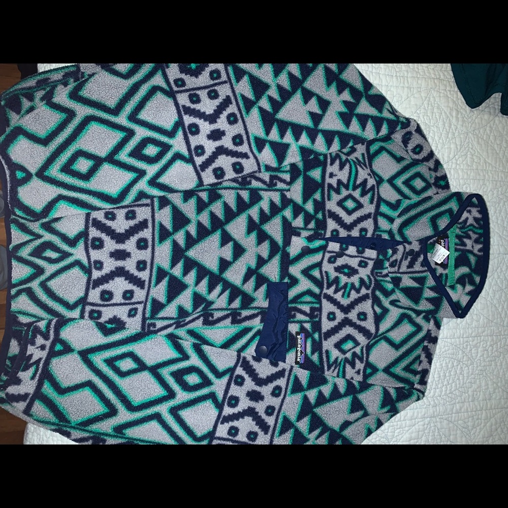 Patagonia. Grey/navy/green. Men’s small.